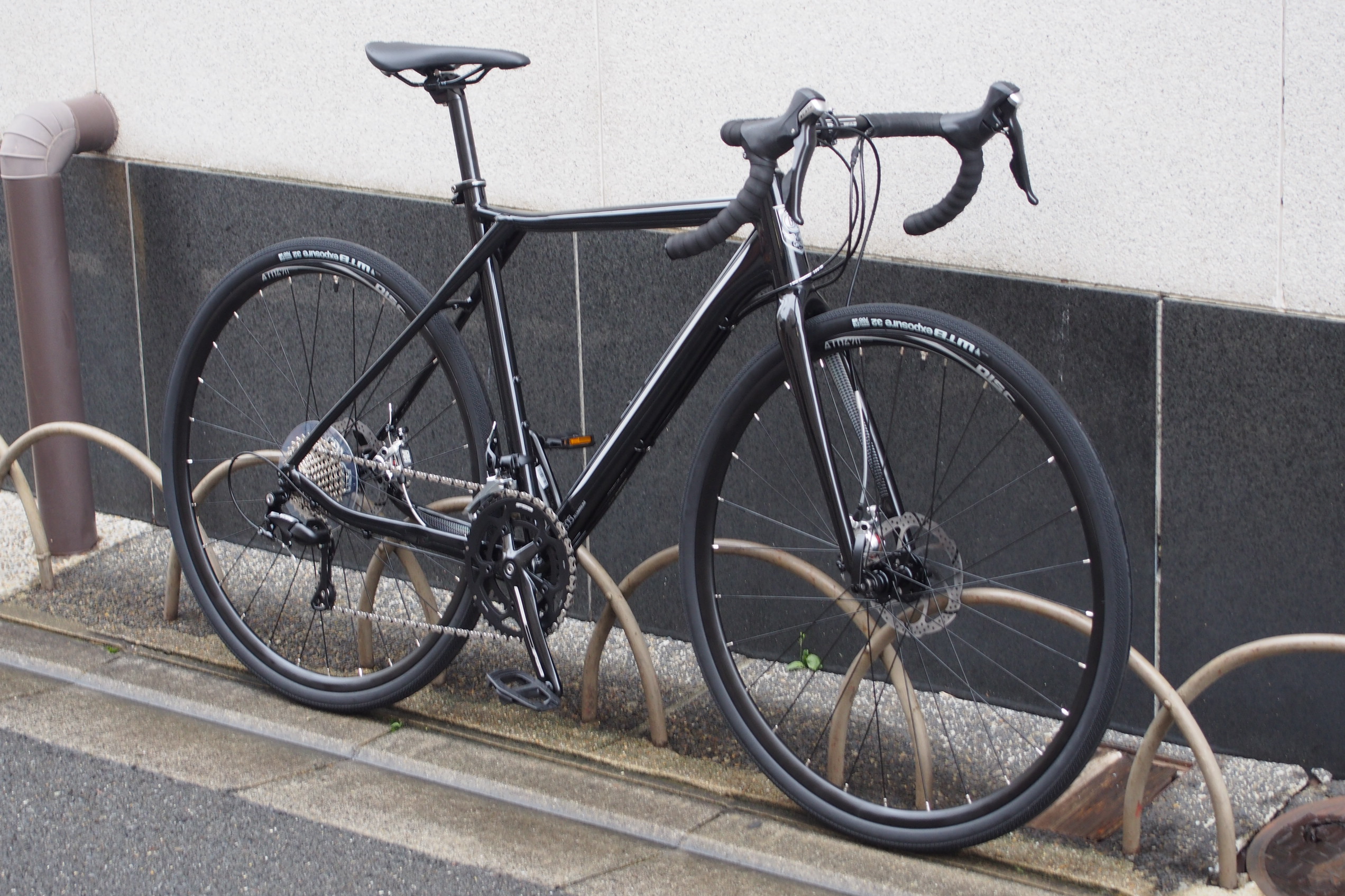 Blog さようなら18年モデル 完売間近情報 第6弾 アルミフレーム カーボンフォーク 105仕様のグラベルロード Gt ジーティ18モデル Grade Alloy Expert グレード アロイ エキスパート がそろそろ売り切れますよ 京都のスポーツ自転車専門 エイリン