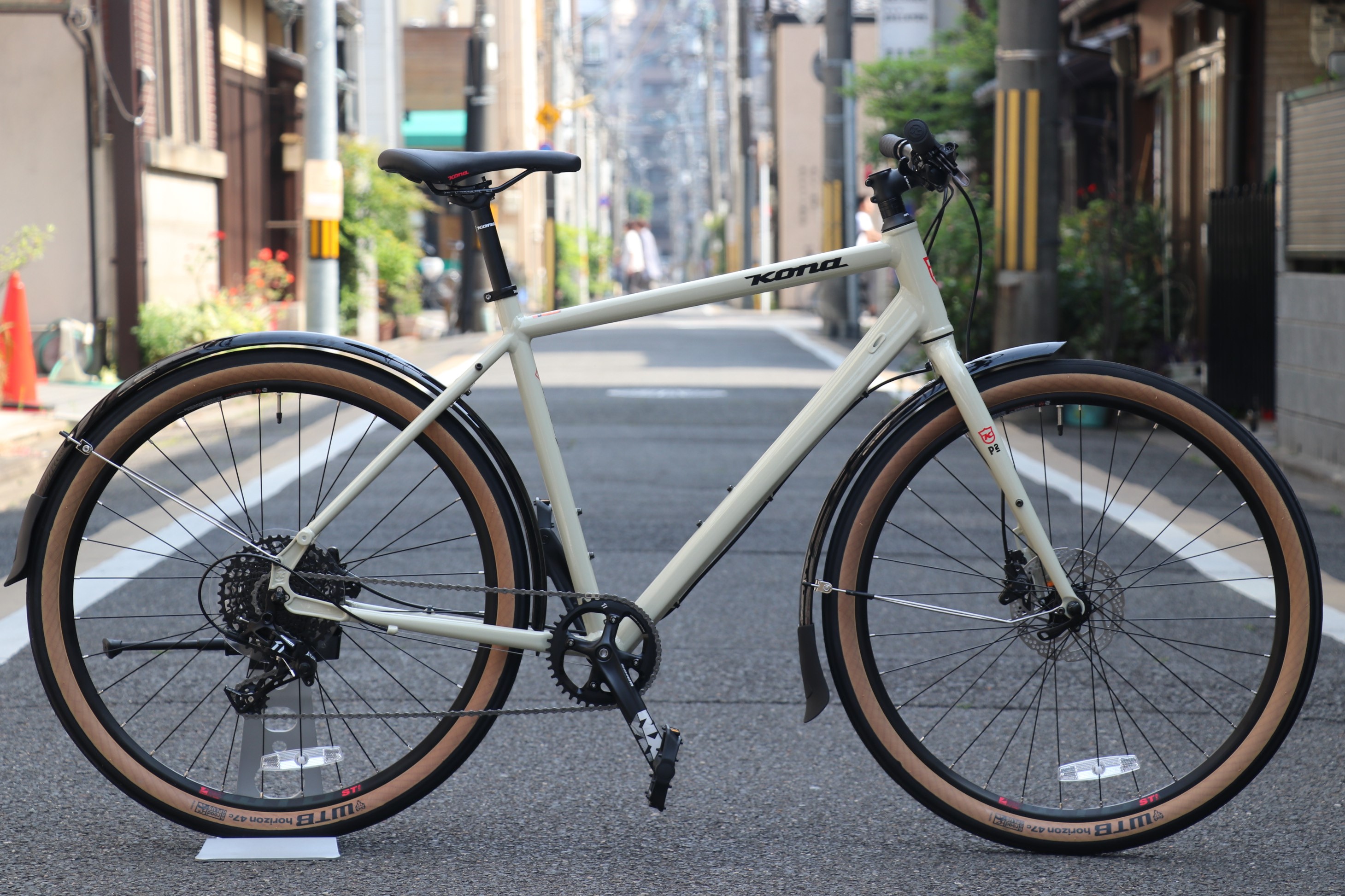 東京近郊 受渡し希望】Kona dew plusクロスバイク ディスクブレーキ-