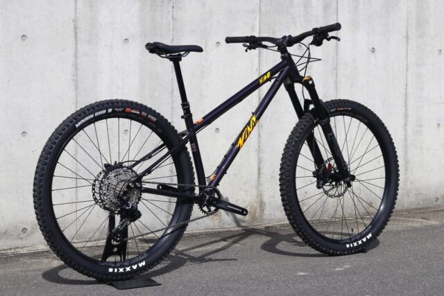 【在庫SALE / セール】下り系ハードテール・クロモリMTB決定版。実は旧カラー紫、あるんです！！しかもセール！【2022年モデル】KONA (コナ) HONZO ESD (ホンゾ ESD）